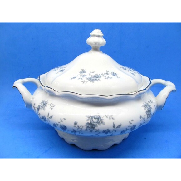 Johann Haviland Blue Garland Fine China Covered Handled Vegetable Serving Bowl - Picture 12 of 12